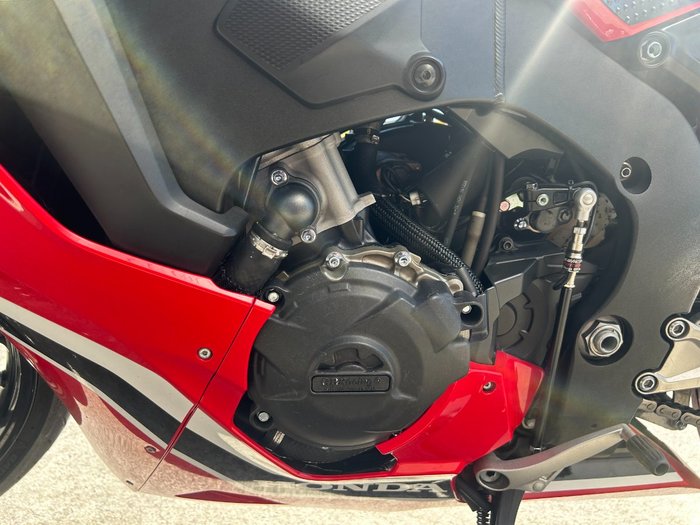 2017 Honda CBR1000RR (FIREBLADE) ABS RED