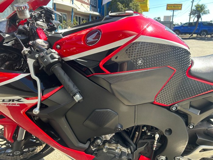 2017 Honda CBR1000RR (FIREBLADE) ABS RED