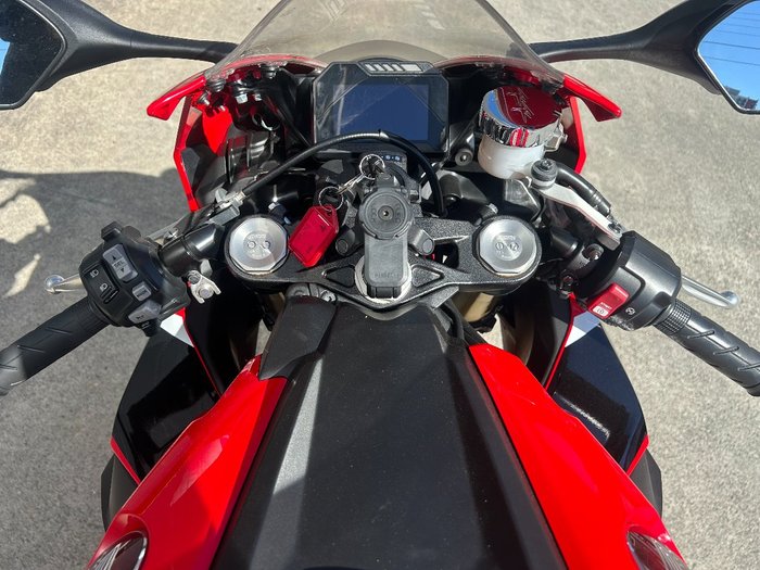 2017 Honda CBR1000RR (FIREBLADE) ABS RED