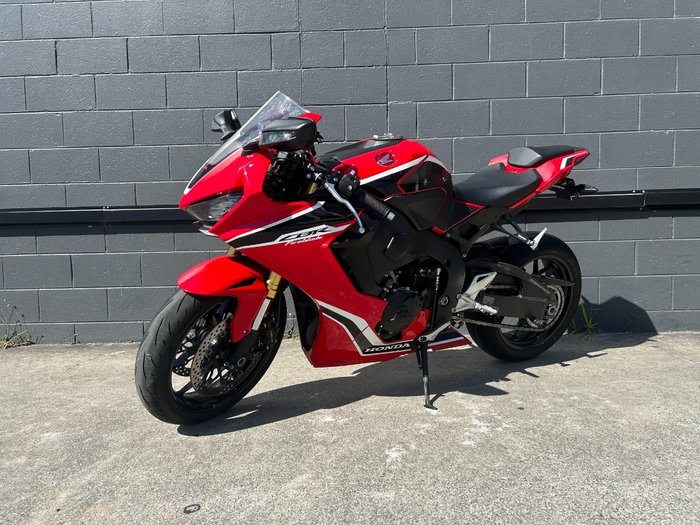 2017 Honda CBR1000RR (FIREBLADE) ABS RED
