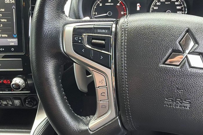 2021 Mitsubishi Pajero Sport GLS
