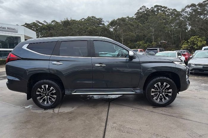 2021 Mitsubishi Pajero Sport GLS