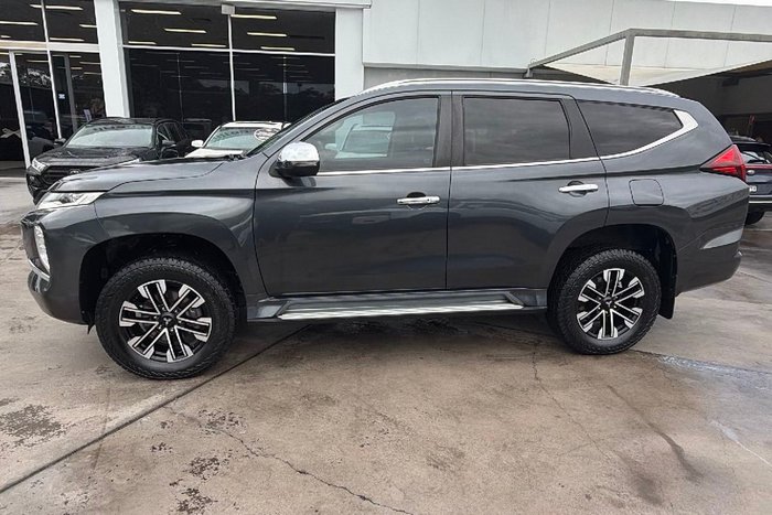 2021 Mitsubishi Pajero Sport GLS