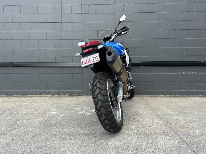 2022 APRILIA TUAREG WHITE