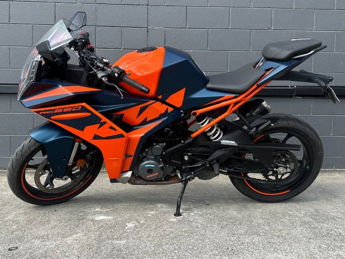 2022 Ktm RC 390 BLUE