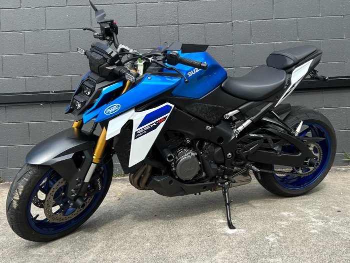 2023 Suzuki GSX-S1000 BLUE