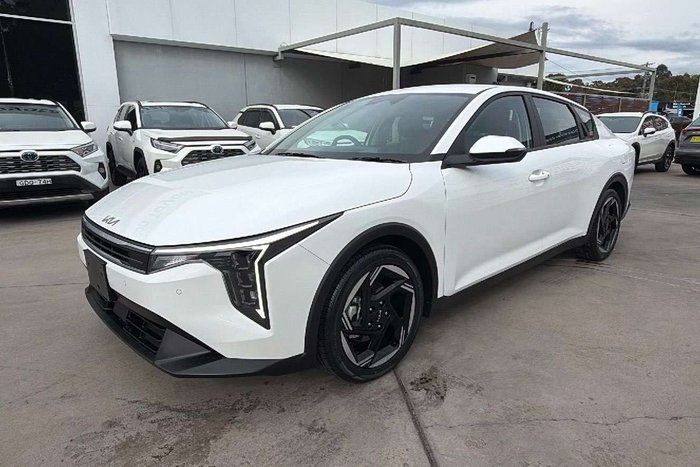 2024 Kia K4 Sport