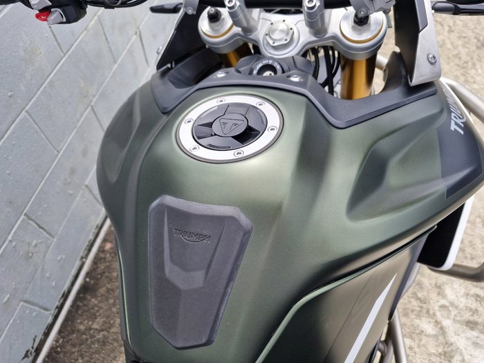2021 Triumph TIGER 900 RALLY PRO PEARL SAND KHAKI