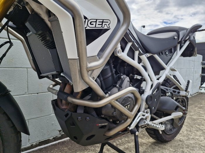 2021 Triumph TIGER 900 RALLY PRO PEARL SAND KHAKI