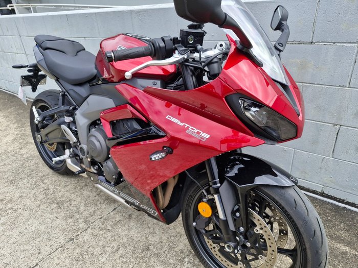 2025 Triumph DAYTONA 660