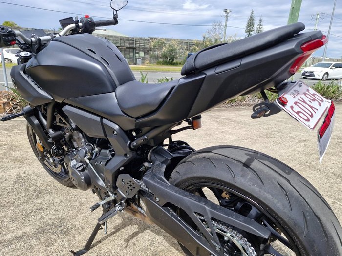 2026 Yamaha 2026 Yamaha 660cc MT07LAT MLNM4 MAT LIGHT GRAY METALLIC 4