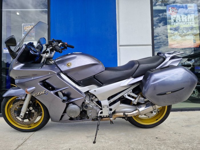 2005 Yamaha FJR1300 Silver