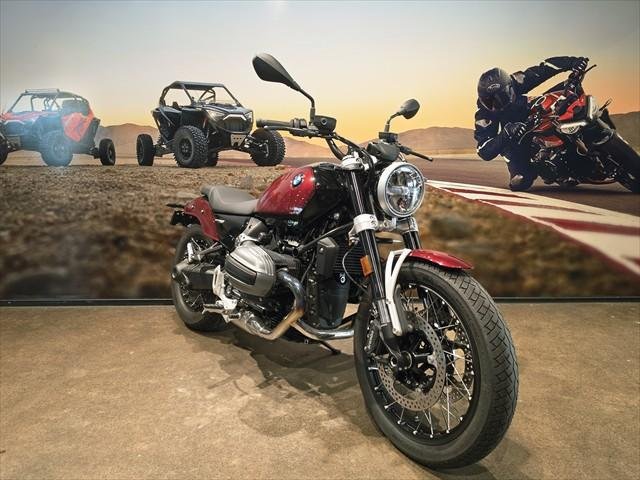 2025 BMW R 12 HL