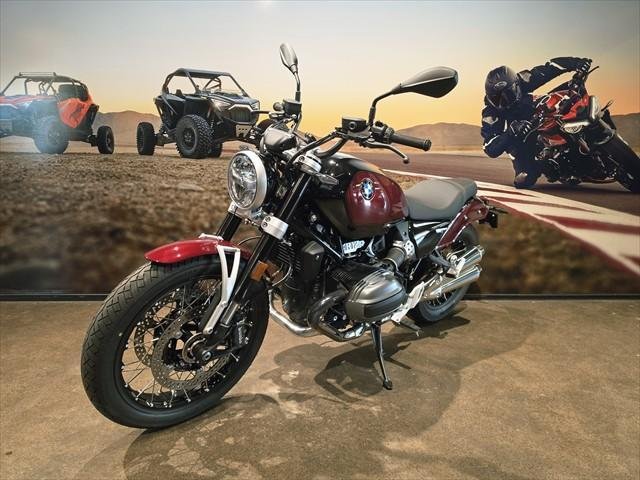2025 BMW R 12 HL