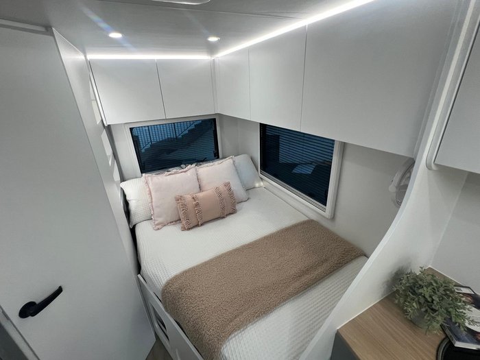 2026 Avan Ovation M3-2