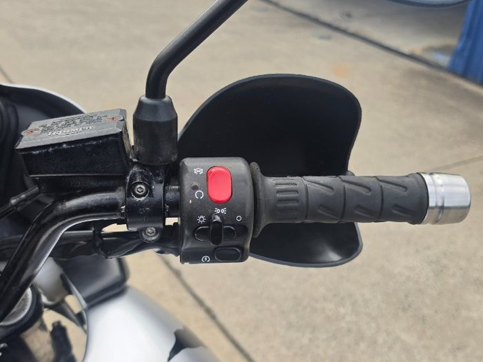 2003 TRIUMPH TIGER 900 Silver