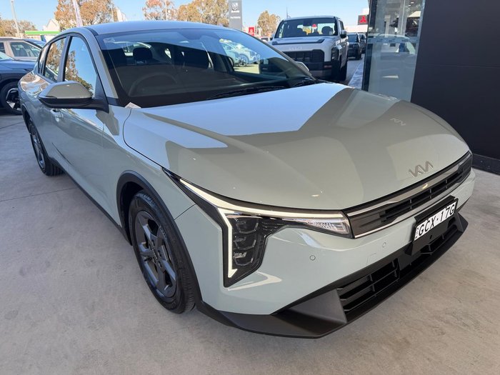 2024 Kia K4 S