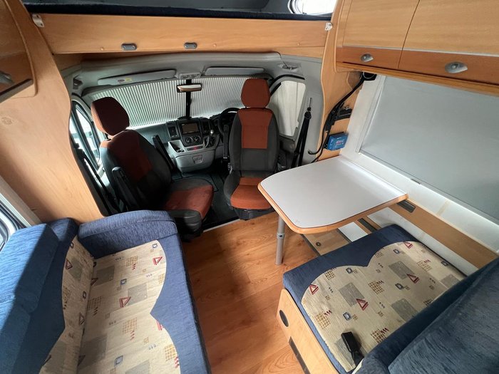 2010 Avan Ovation
