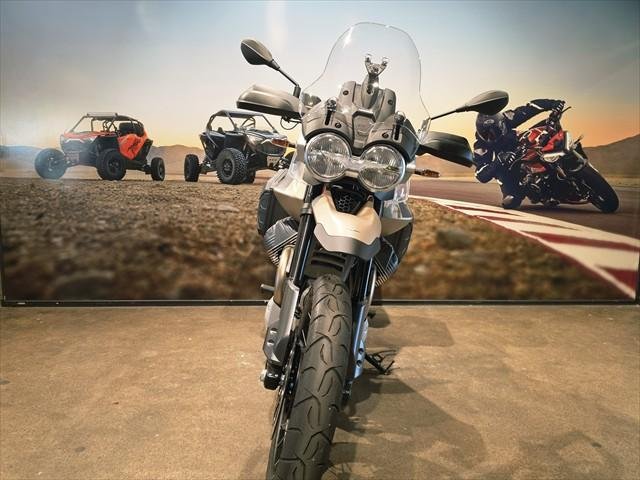 2025 Moto Guzzi V85 TT Travel