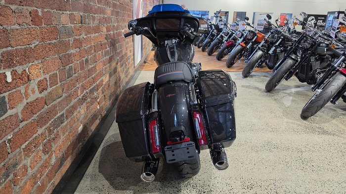 Harley-Davidson Street Glide 117 (FLHX) Touring