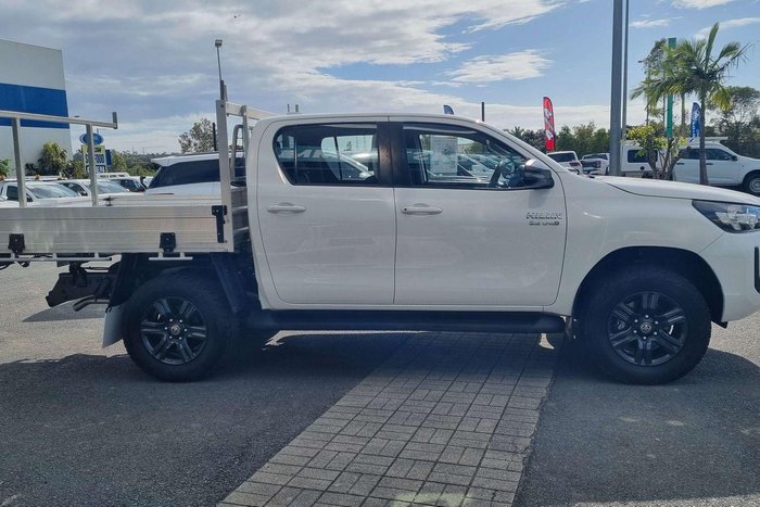2022 Toyota Hilux SR