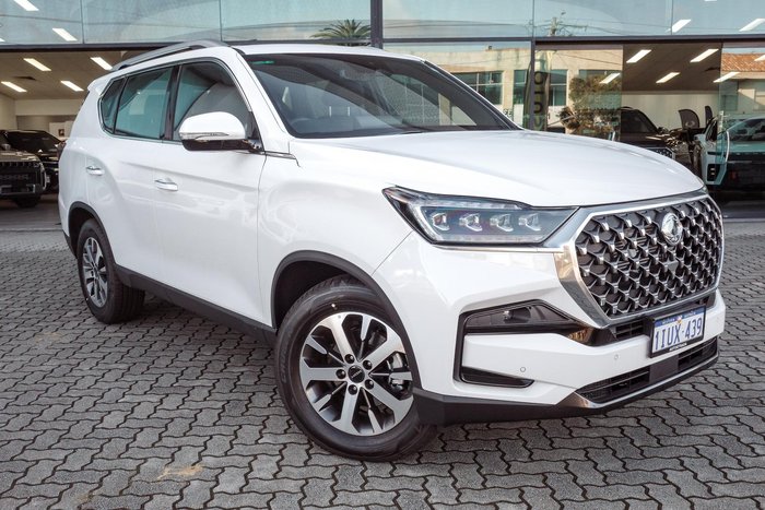 2025 KGM Rexton