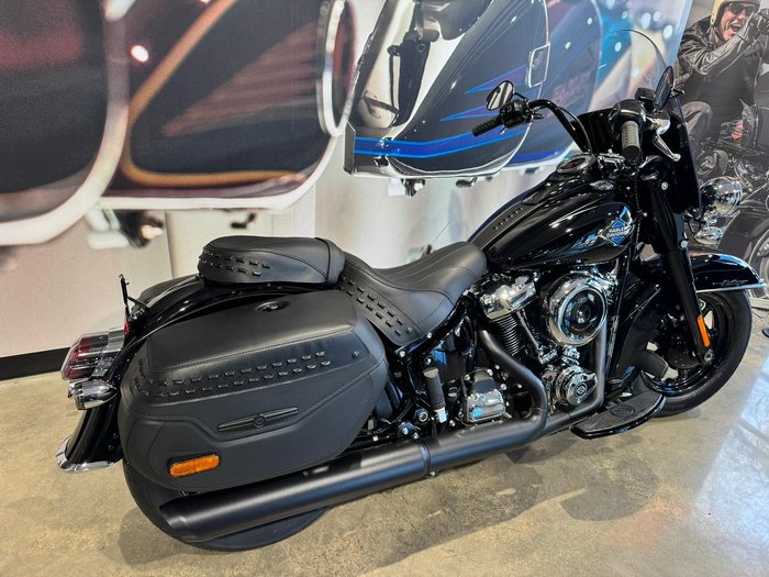 2026 Harley-Davidson Heritage Classic 117 (FLHC)