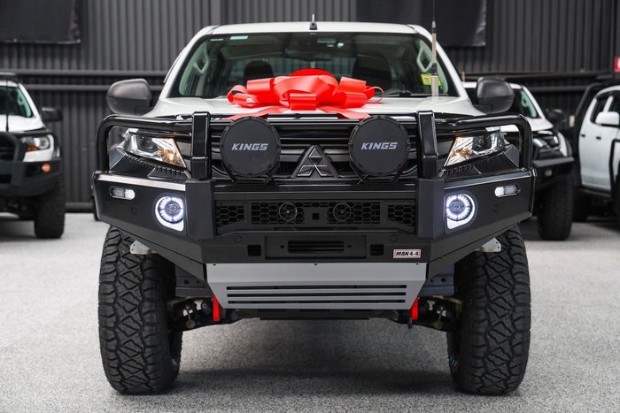 2022 Mitsubishi Triton GLX