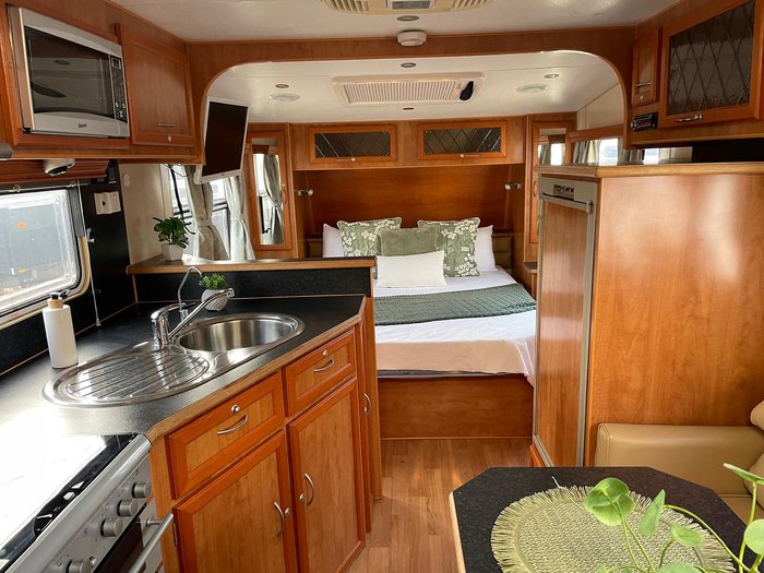 2008 Crusader Manhattan