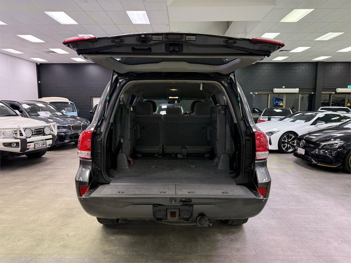2011 Toyota Landcruiser GXL