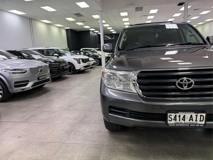 2011 Toyota Landcruiser GXL