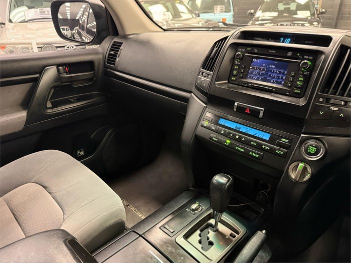 2011 Toyota Landcruiser GXL