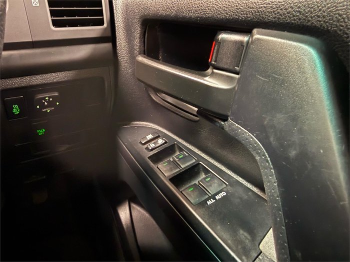 2011 Toyota Landcruiser GXL