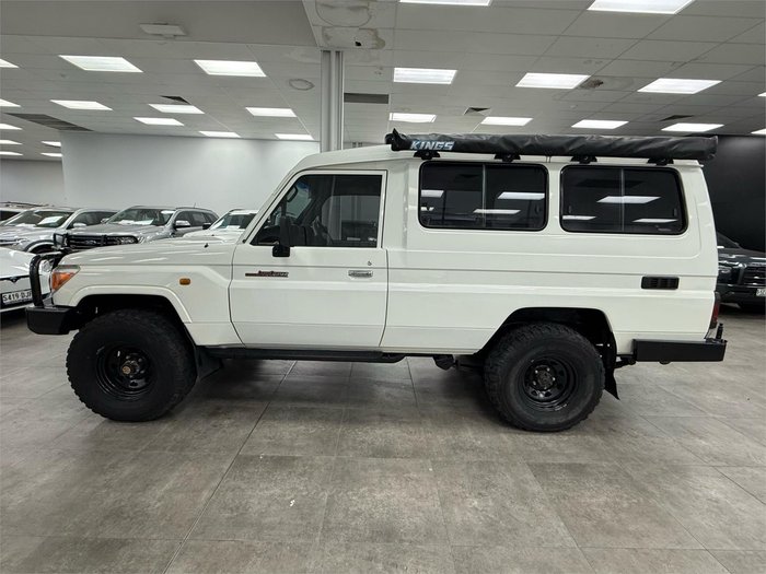 2014 Toyota Landcruiser Workmate Troopcarrier