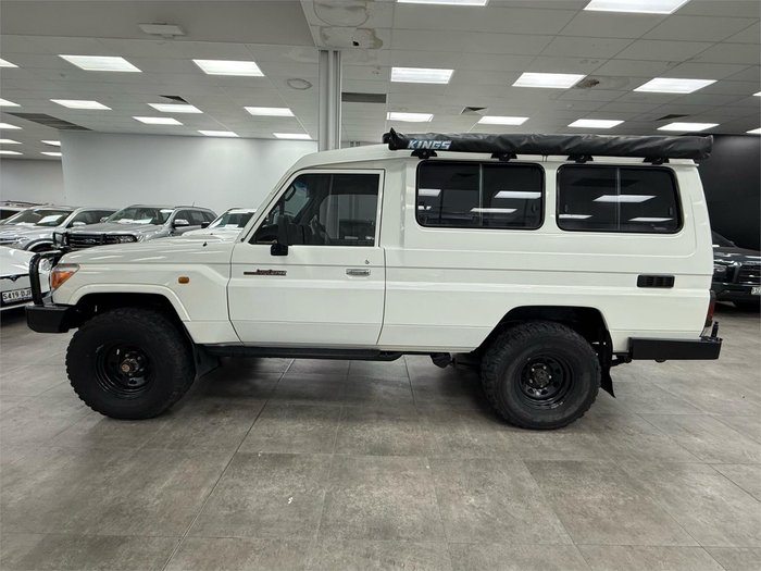 2014 Toyota Landcruiser Workmate Troopcarrier