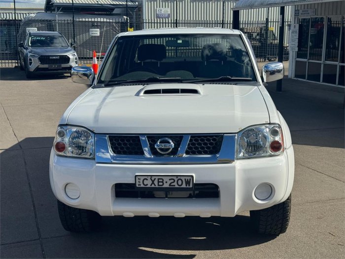 2014 Nissan Navara ST-R