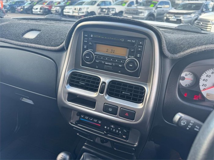 2014 Nissan Navara ST-R
