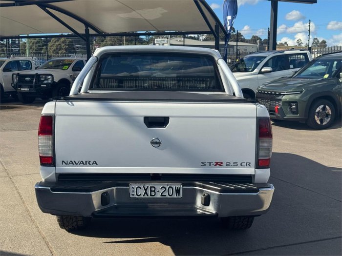 2014 Nissan Navara ST-R