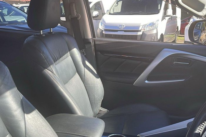 2017 Mitsubishi Pajero Sport Exceed
