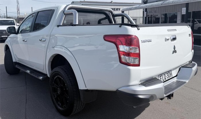 2016 Mitsubishi Triton GLS