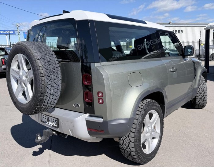 2021 Land Rover Defender 90 D300 SE