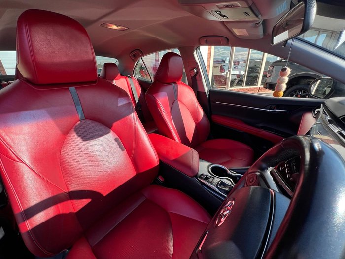 2020 Toyota Camry SX GSV70R Silver Pearl