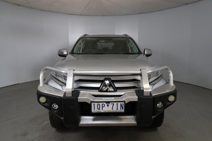 2020 Mitsubishi Pajero Sport GLS