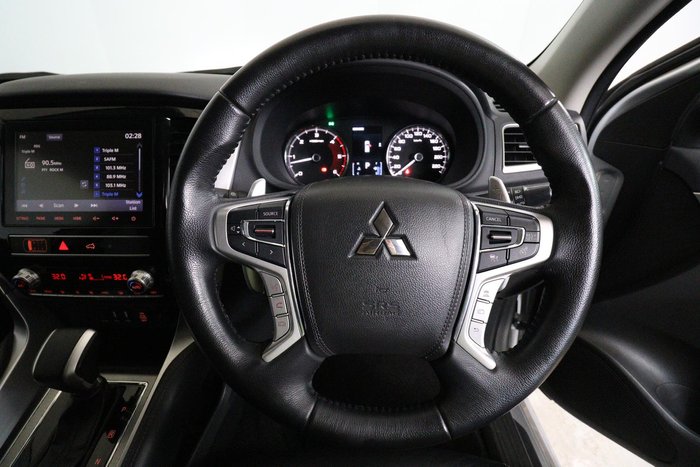 2020 Mitsubishi Pajero Sport GLS