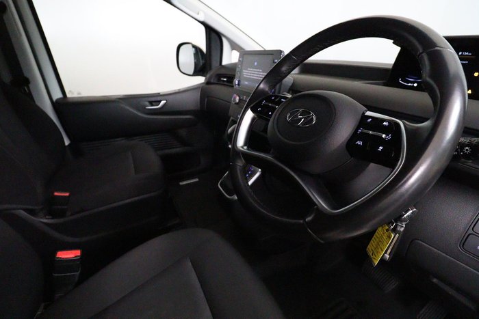 2022 Hyundai STARIA LOAD