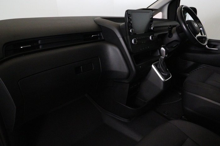2022 Hyundai STARIA LOAD