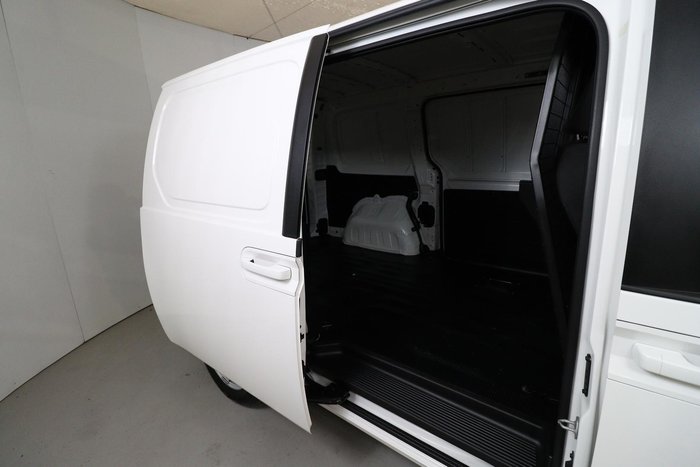 2022 Hyundai STARIA LOAD
