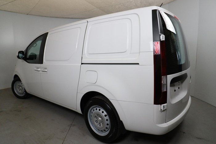 2022 Hyundai STARIA LOAD