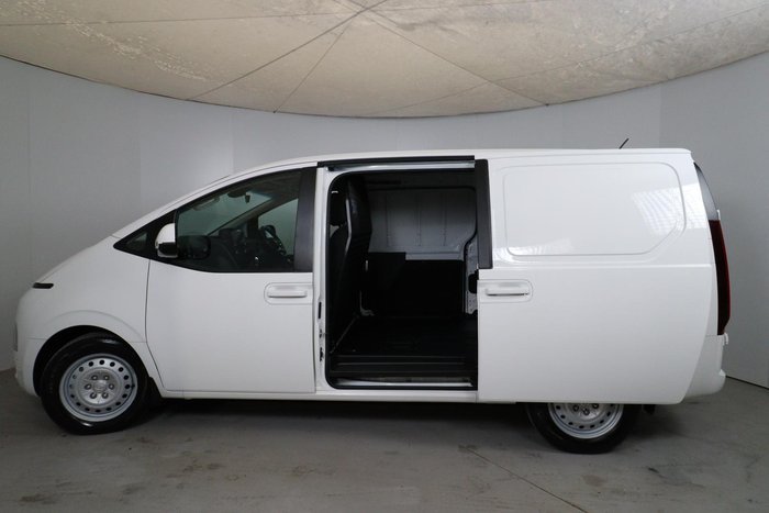 2022 Hyundai STARIA LOAD