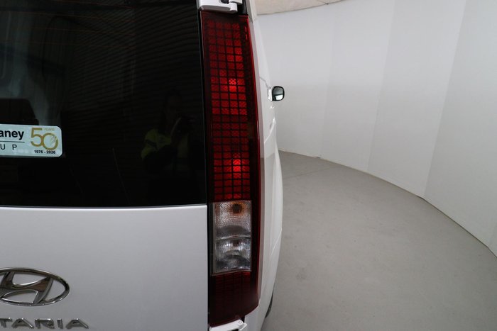 2022 Hyundai STARIA LOAD